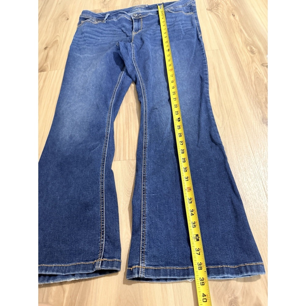 Torrid Slim Boot Jeans Women's Size 18s Medium Wash Stretch Denim - Picture 5 of 12